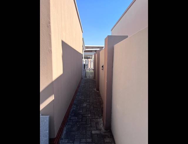 3 BEDROOM HOUSE FOR SALE IN WATERVAL EAST